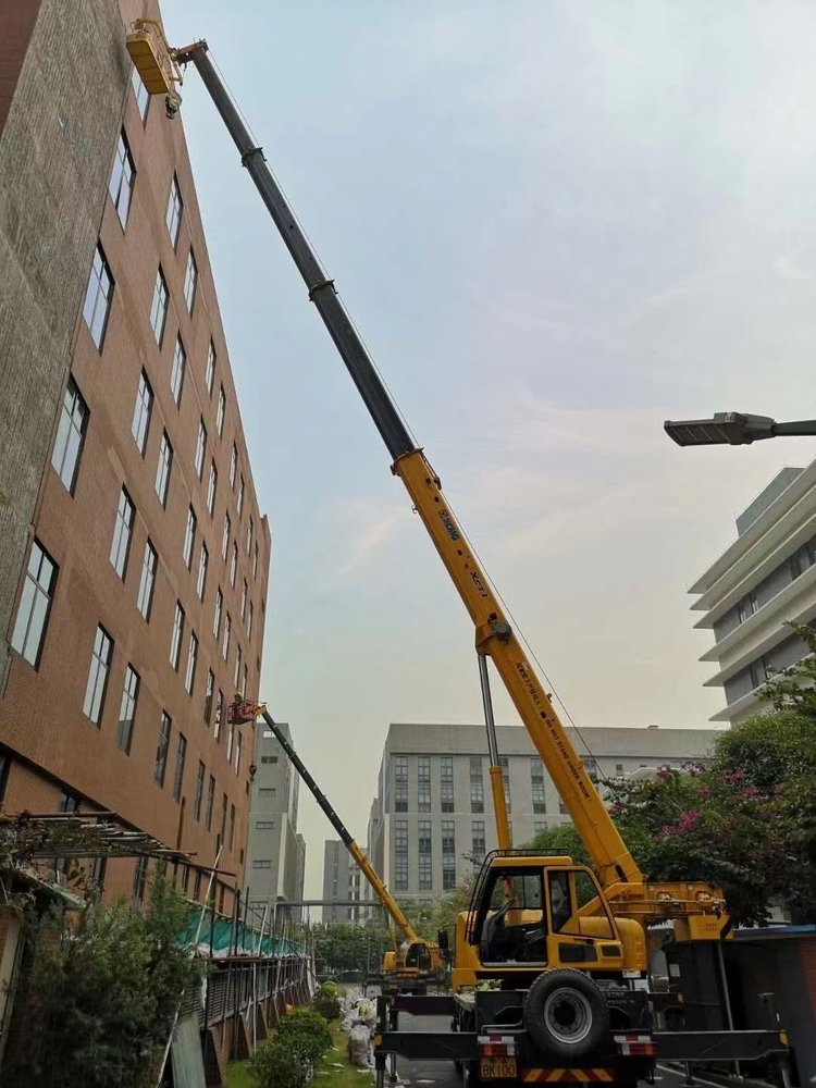 东区汽车吊出租哪家好，选择最靠谱的服务商指南