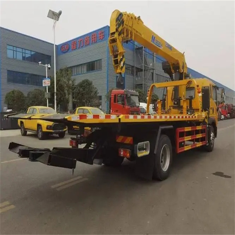 东区附近小随车吊出租电话，轻松解决搬运烦恼