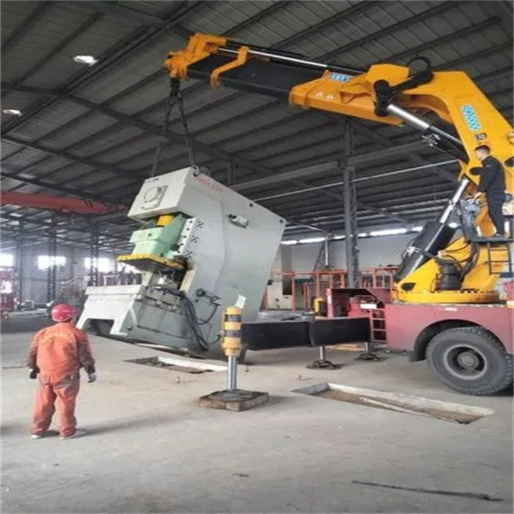 东区80吨折臂吊车出租附近电话