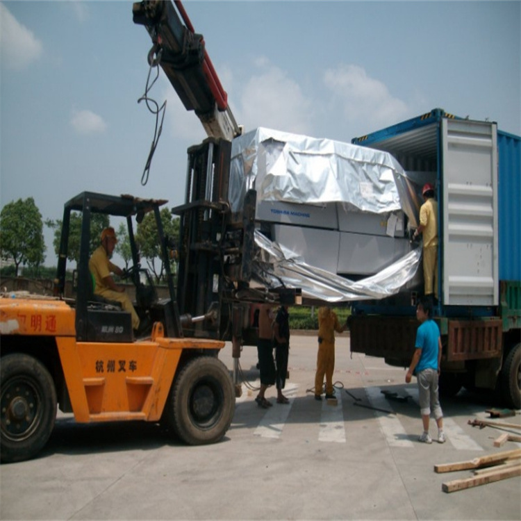 东区随车吊12吨能吊多重