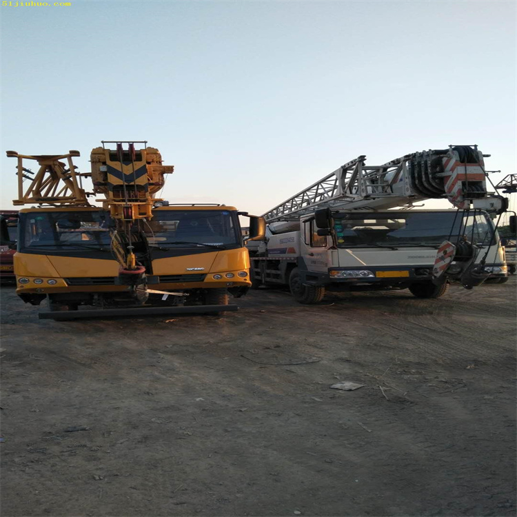 东区吊车吊挖机正确办法